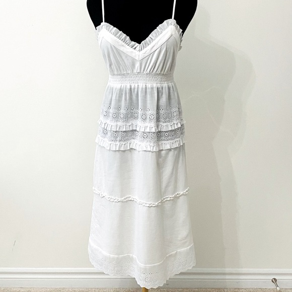 Like New! White Cotton Blend Eyelet Dress - Size Medium - Picture 1 of 9